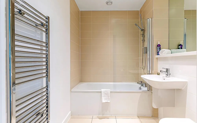 Stepney Green City Apartment