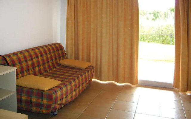 Coastal Apartment in Ghisonaccia for 4