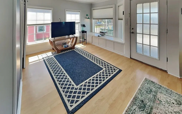 Surfside Crab Retreat by Ryson Vacation Rentals