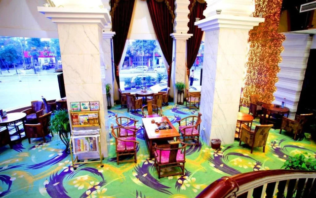 Dongxing Donghai Hotel