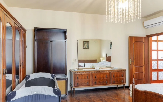 Spacious Apartment in Subbiano With Garden