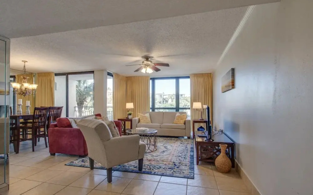 Enclave 202a 2 Bedroom Condo by RedAwning