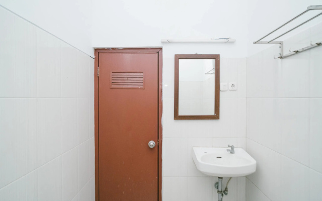 Urbanview Hotel Griya Surya Malang by RedDoorz