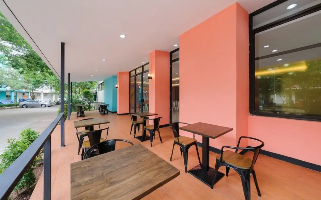 Sans Hotel Green Bekasi By Reddoorz