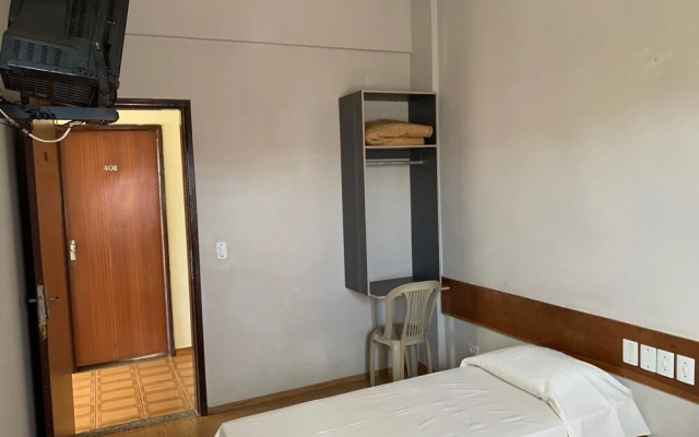 Hotel Caçula