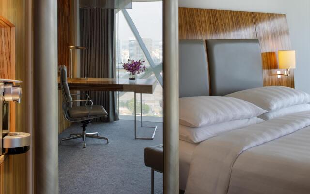 Отель Andaz Capital Gate Abu Dhabi - A Concept By Hyatt Абу-Даби комната для гостей