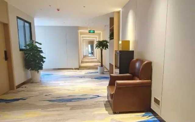 ZhiJian E-Sports Hotel