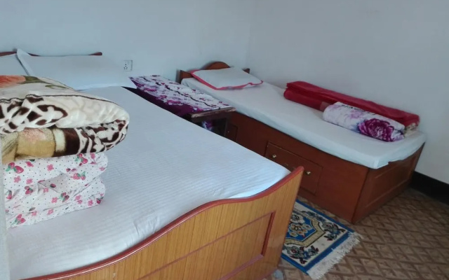Kayastha restaurant and lodge