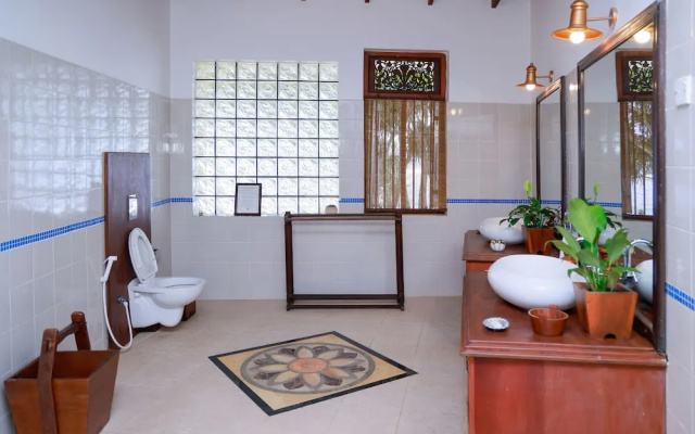 South Point Villa - Whole Villa (Sleeps 6)