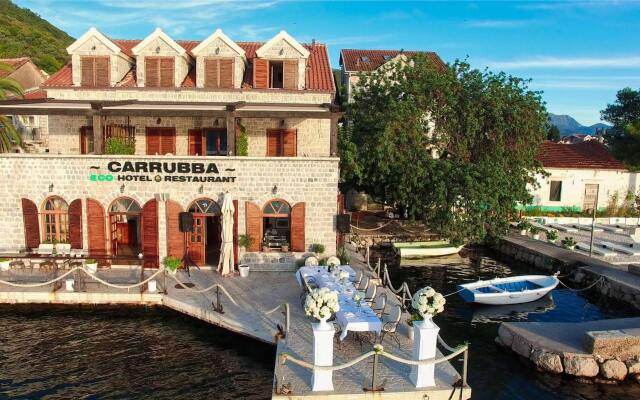 Eco Hotel Carrubba вид на фасад