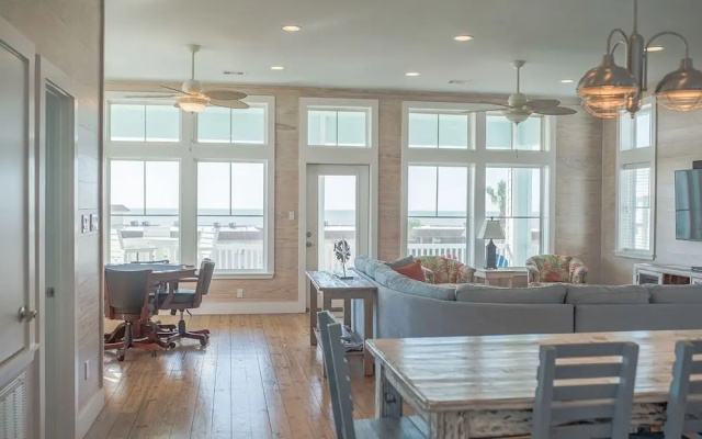 Turtle Paradise - 5 Br Home