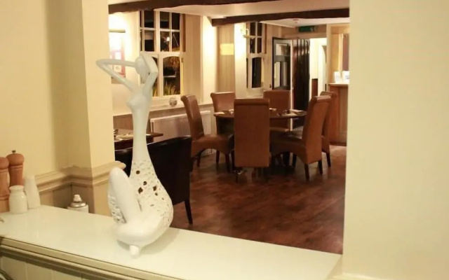 The Black Swan Inn