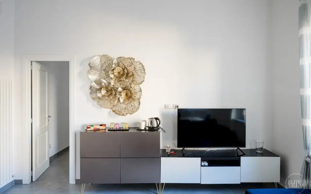 Poerio 98 Luxury Apartment
