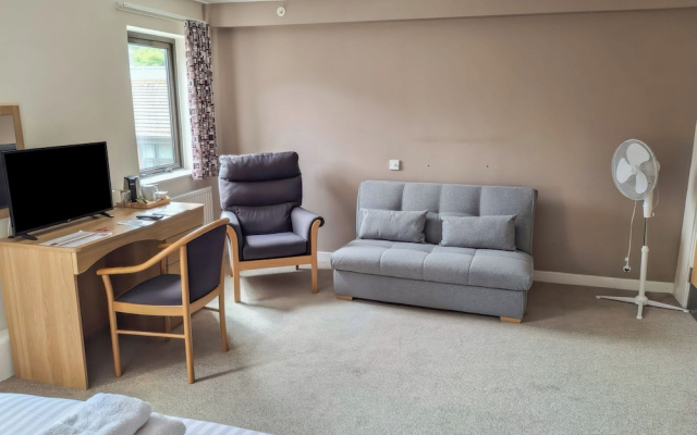 Marine Court First-floor Sleeps 3
