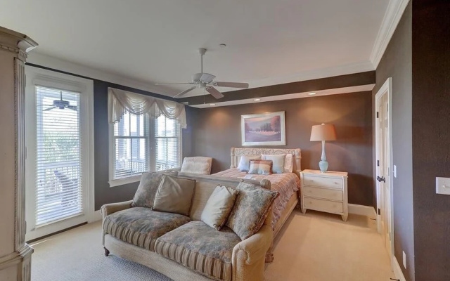 21 Ocean Point