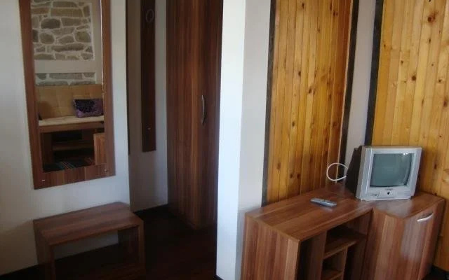 Trifon Zarezan Family Hotel