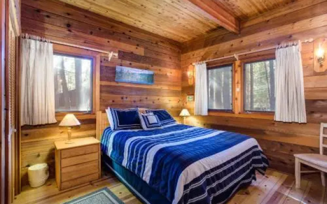 RedAwning Cabin #41A Cedar Chalet