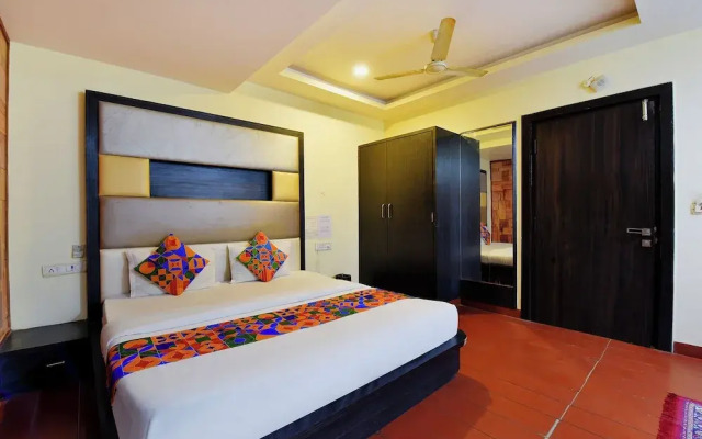 Fabhotel Tip Top