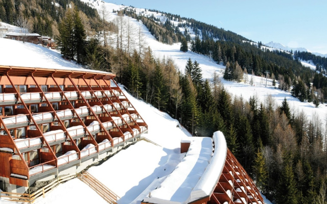 Stylish Stay Near Ski