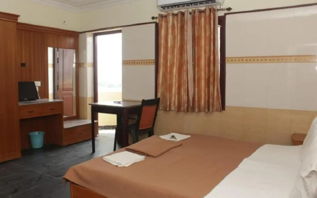 OYO 24347 Hotel Sunrise View