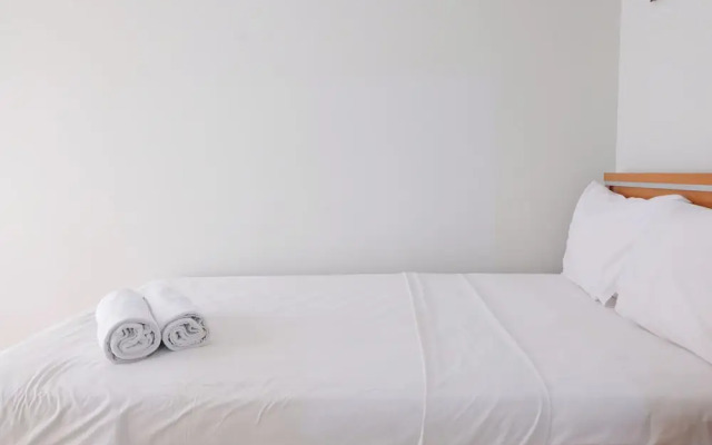 Great Deal 2Br At Apartment Parahyangan Residence
