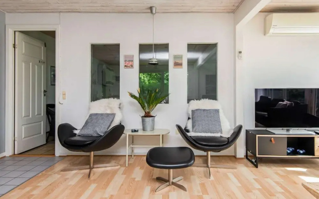 4 Star Holiday Home in Oksbol