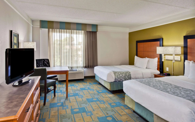 La Quinta Inn & Suites by Wyndham Ft. Lauderdale Airport
