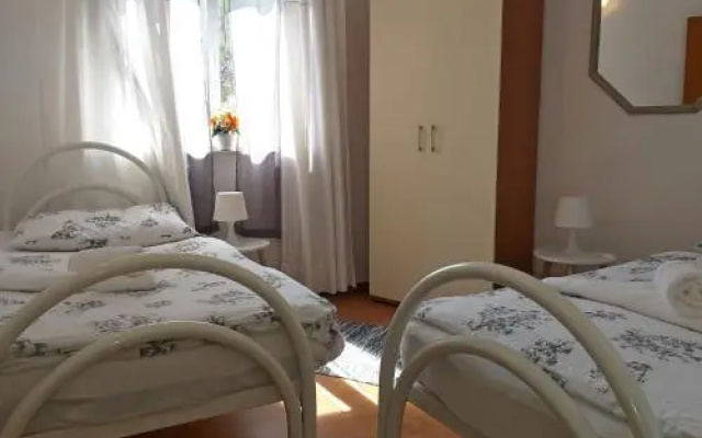Apartments Zvonko