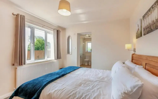Freshfields, a Countyside Retreat for 8!