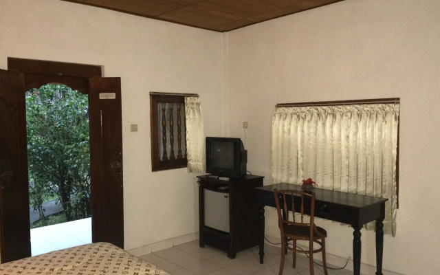 Suji Bungalow