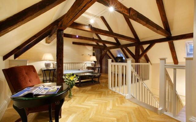 Отель Smetana Hotel Чехия, Прага - отзывы, цены и фото номеров - забронировать отель Smetana Hotel онлайн вид на фасад