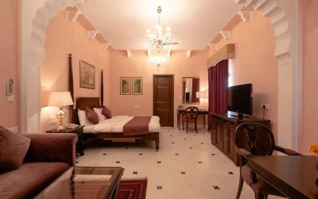 Nazarbagh Palace - Pura Stays