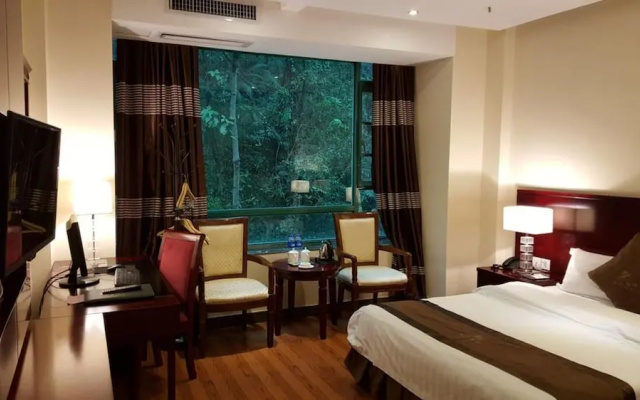 Grand Villa Hotel