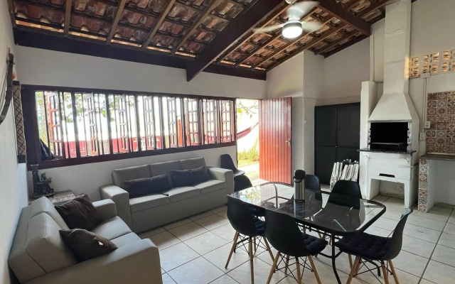 Casa aconchegante pé na areia c/ 5 quartos.