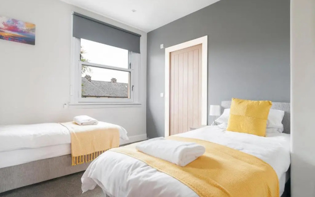 Dalkeith Three Bed Two Bath Apartment