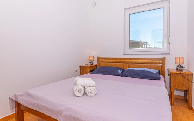 Beautiful Apartment in Kanica With Wifi and 1 Bedrooms
