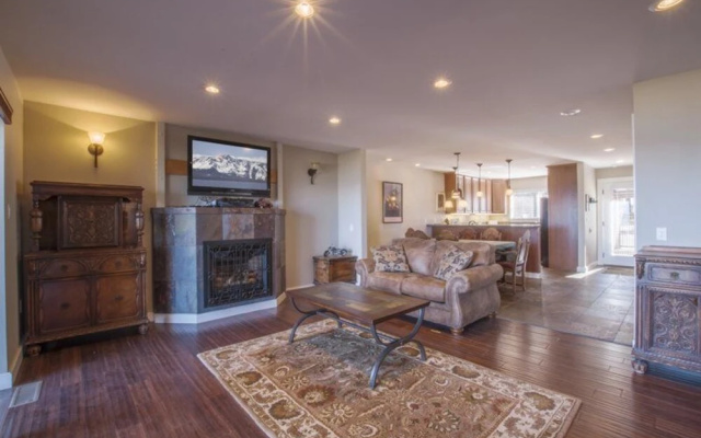 761 Lakeview Avenue #2, 2Br Townhouse
