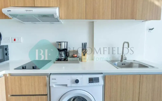 Bloomfields Incredible 1BR In Oasis