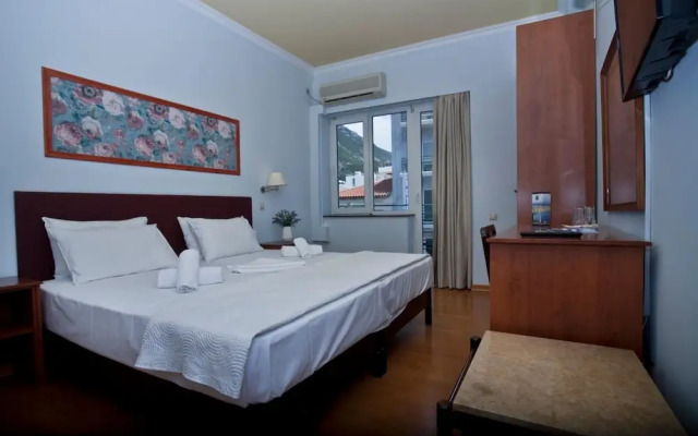 Grand Hotel Loutraki