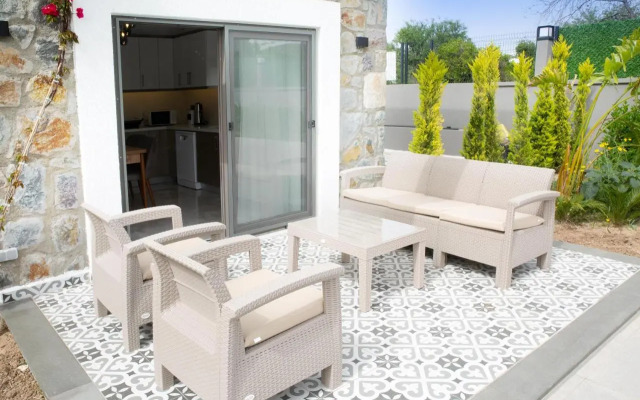 BD4108 Two Bedroomed Villa withPool inBodrumYalikavak