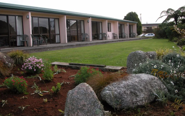 Karamea Hotel