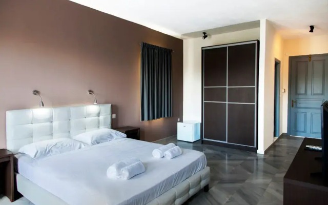Armonia Luxury Hotel