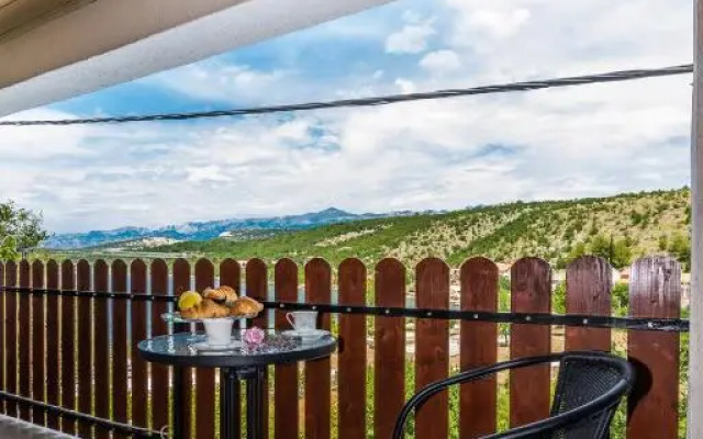 Vacation Home Uni