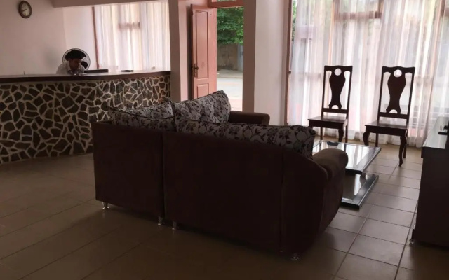 Romax Hotel