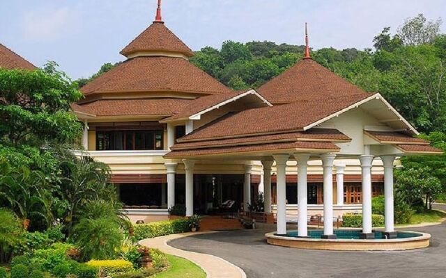 Отель D.R. Lanta Bay Resort вид на фасад