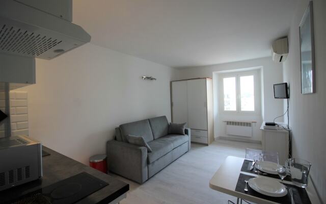 Отель Nice Booking Carré d'Or et Promenade Ницца комната для гостей