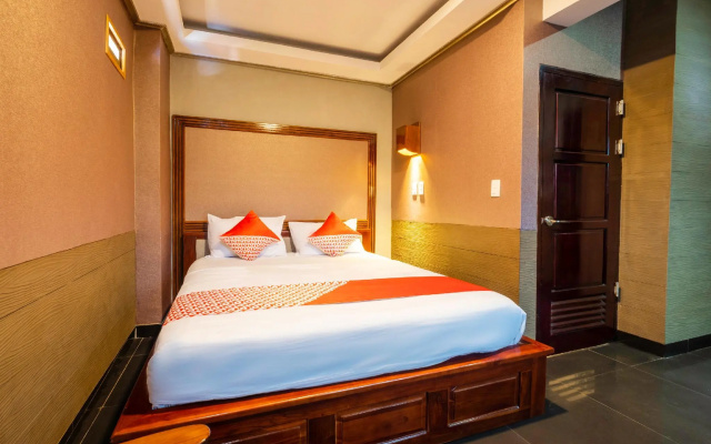 Hotel Karasak Santun by OYO Rooms