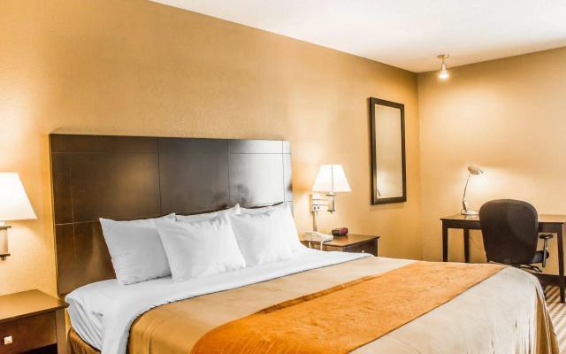Spark by Hilton Cincinnati Airport South