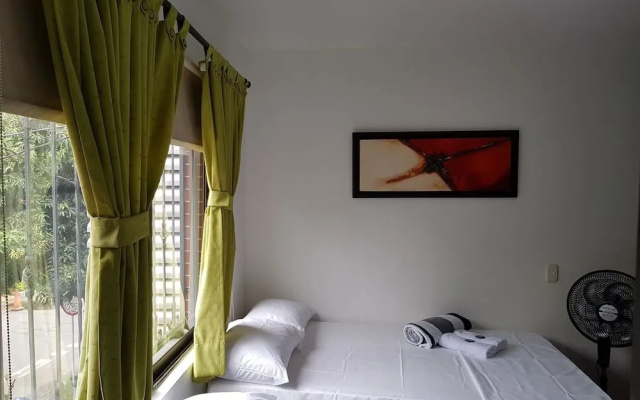 Laureles Home