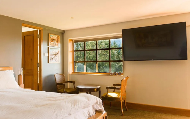 Llanganuco Mountain Lodge